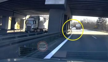 Taki widok na S1. Natychmiast odbił. Nagranie obiega sieć