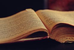 Oddała książkę po 300 latach. Chrzestna zawarła to w testamencie