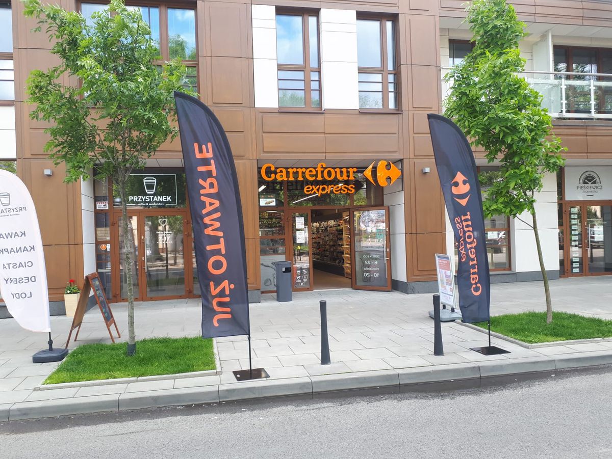 Carrefour szuka wspólnika. Fuzja z Kanadyjczykami nie wyszła