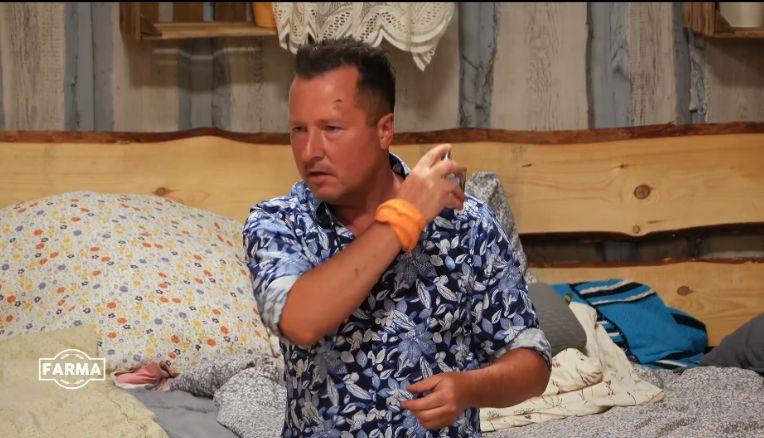 Wojtek żegna się "Farmą"