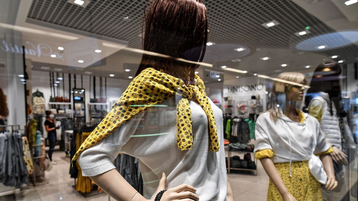 Sklepy odzieżowe w galeriach handlowych będą zamknięte.