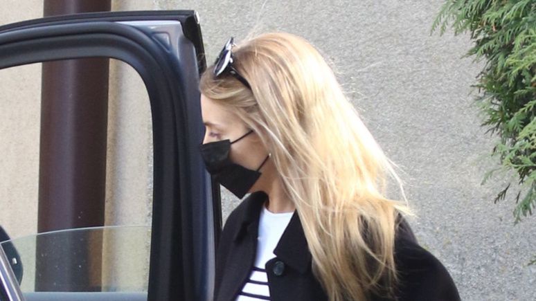 Ciężarna (?) Kasia Tusk odwiedza rodziców w Sopocie