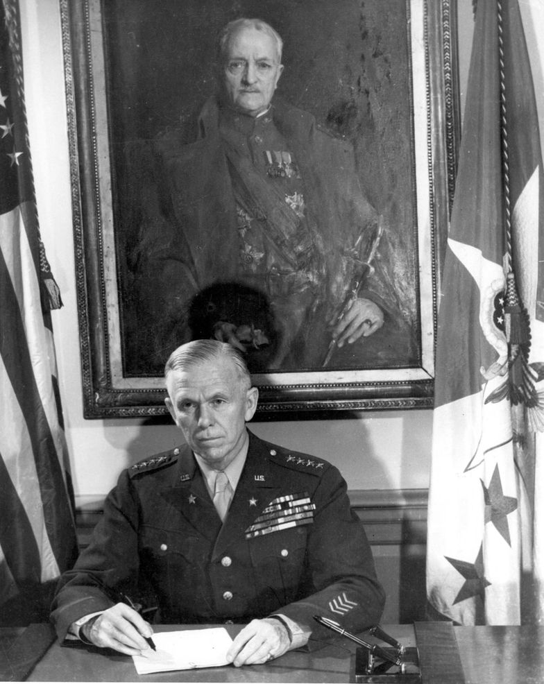 Generał George C. Marshall. Zdjęcie z 1943 r.