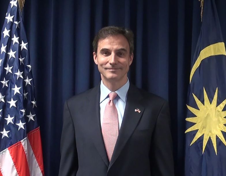 Paul Jones jako ambasador USA w Malezji.