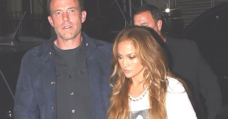 Udręczony Ben Affleck na randce z Jennifer Lopez. Już przechodzą kryzys? Paparazzi przyłapali ich w gorszym momencie