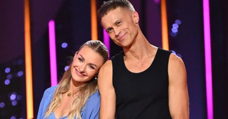 Janicka i Zakościelny potajemnie WZIĘLI ŚLUB? Przez ten szczegół huczy od plotek. Prawda już wyszła na jaw