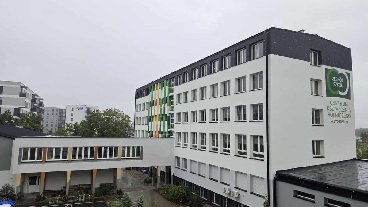 Dyrekcja zabrała głos ws. ataku ucznia na nauczycielkę