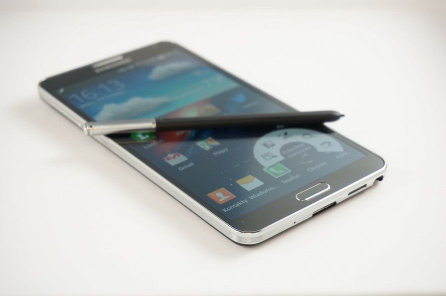 Galaxy Note 3 - bezkonkurencyjny phablet, ale niepozbawiony samsungowych wad [test] 2