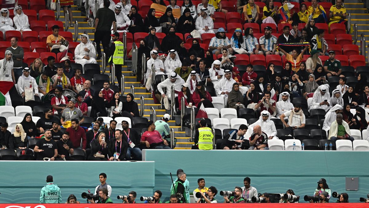 Zdjęcie okładkowe artykułu: PAP/EPA / Na zdjęciu: wolne miejsca na Al Bayt Stadium
