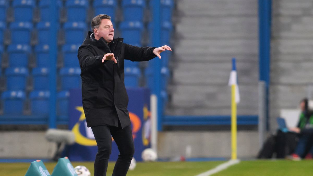 PAP / Jakub Kaczmarczyk / Na zdjęciu: Kosta Runjaić