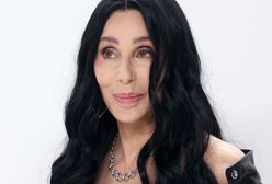 Cher blondynką? Poszła na randkę w odmienionej fryzurze i młodzieżowej stylizacji