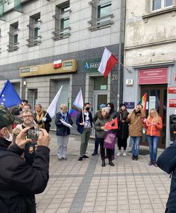 "Minister Czarnek sieje nienawiść w kraju". Protest w Dzień Nauczyciela w Gdańsku