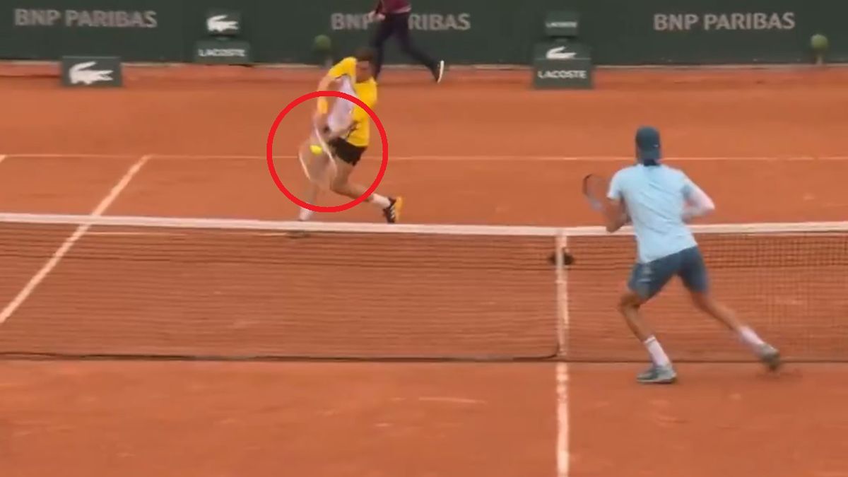 Twitter / Eurosport / Na zdjęciu: Joe Salisbury przyznał się, że odbił piłkę ręką