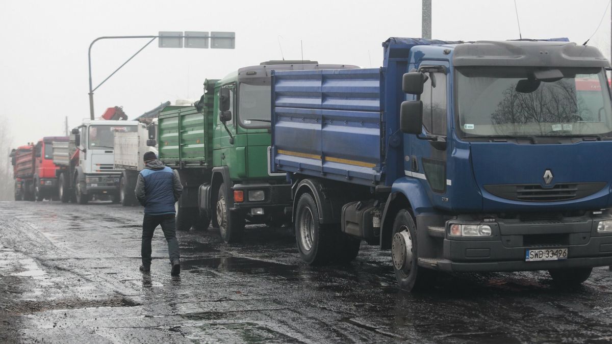 węgiel, kolejak po węgiel w kopalni