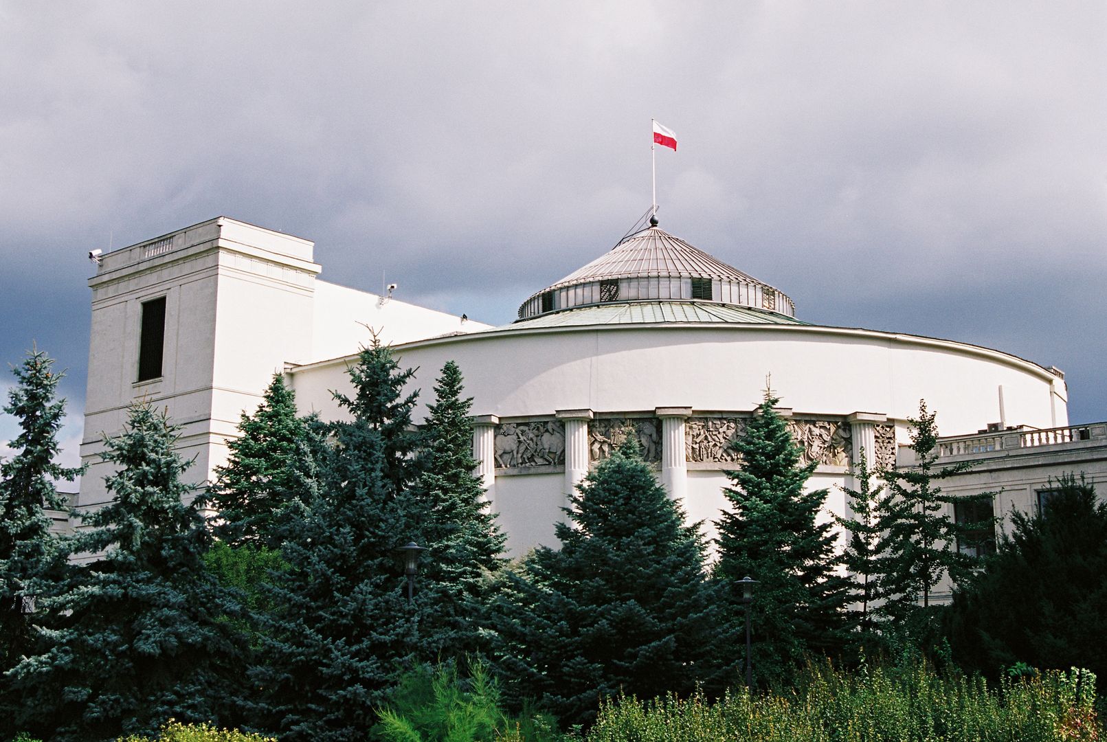 Za tyle można zjeść w sejmowej stołówce. Inflacja prawie niewidoczna