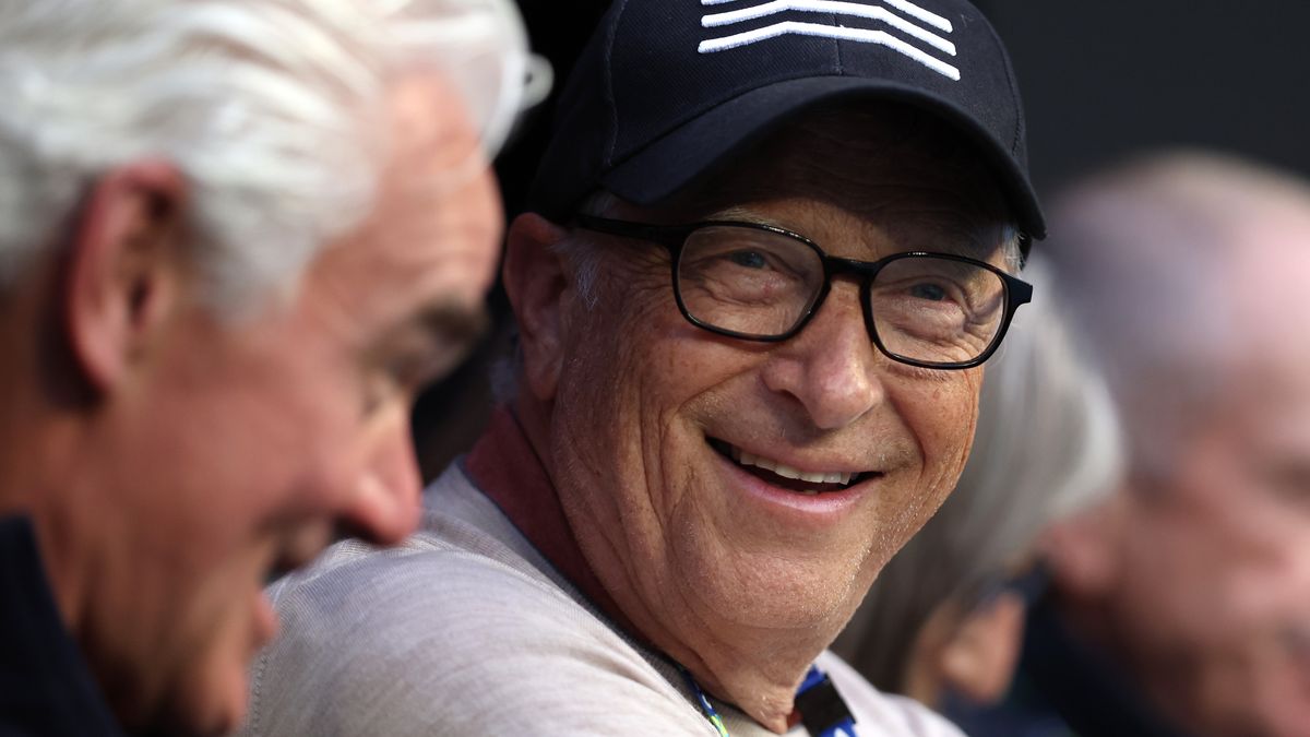 MELBOURNE, AUSTRALIA - JANUARY 26: Bill Gates looks on in the Semifinals singles match between Elena Rybakina of Kazakhstan and Victoria Azarenka during day 11 of the 2023 Australian Open at Melbourne Park on January 26, 2023 in Melbourne, Australia. (Photo by Clive Brunskill/Getty Images)