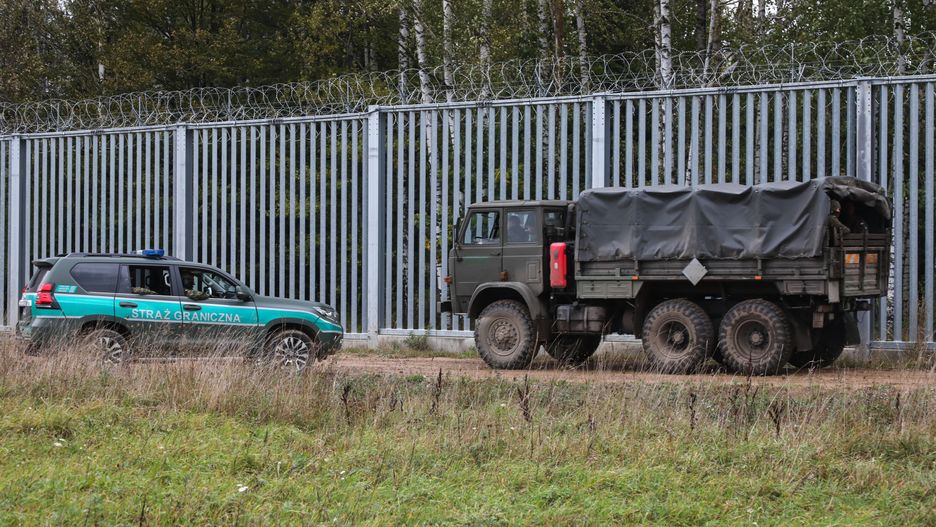 Prokuratura Rejonowa w Siedlcach wszczęła śledztwo w sprawie przekroczenia uprawnień i niedopełnienia obowiązków przez funkcjonariuszy Straży Granicznej, policji i innych służb przy granicy polsko-białoruskiej