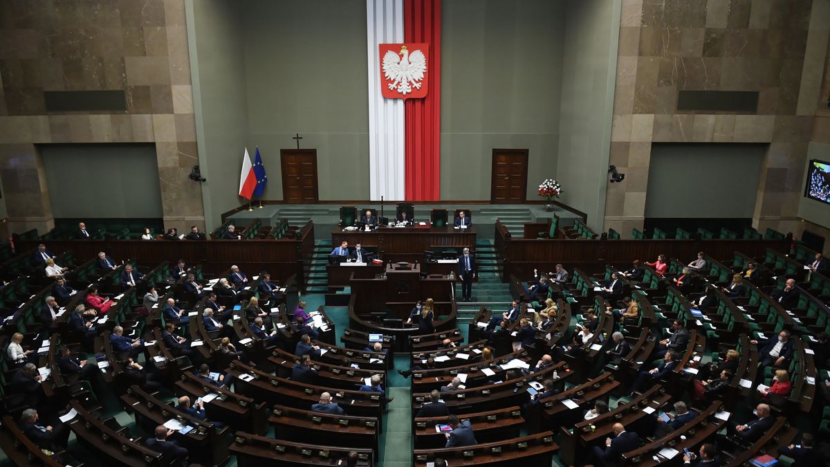 Wobec polityków często padają zarzuty o populizm. Co to jest populizm? Kogo można nazwać populistą?