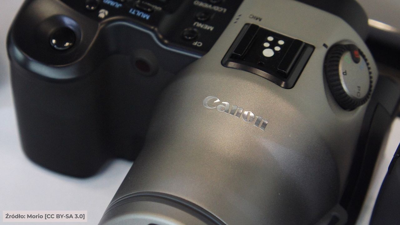 Canon PowerShot Pro70.
