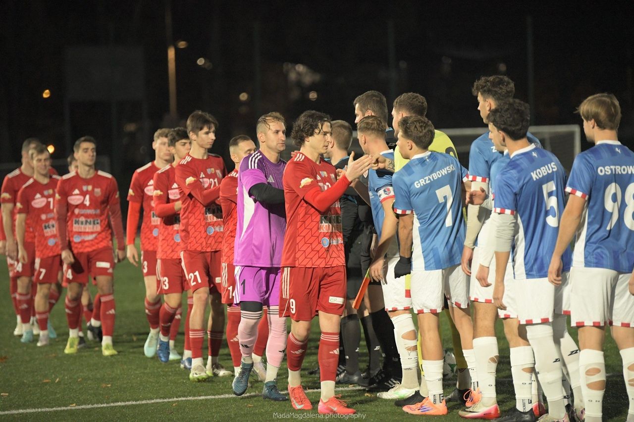 IV liga. Oskar Przysucha grał u siebie z Makowianką Maków Mazowiecki