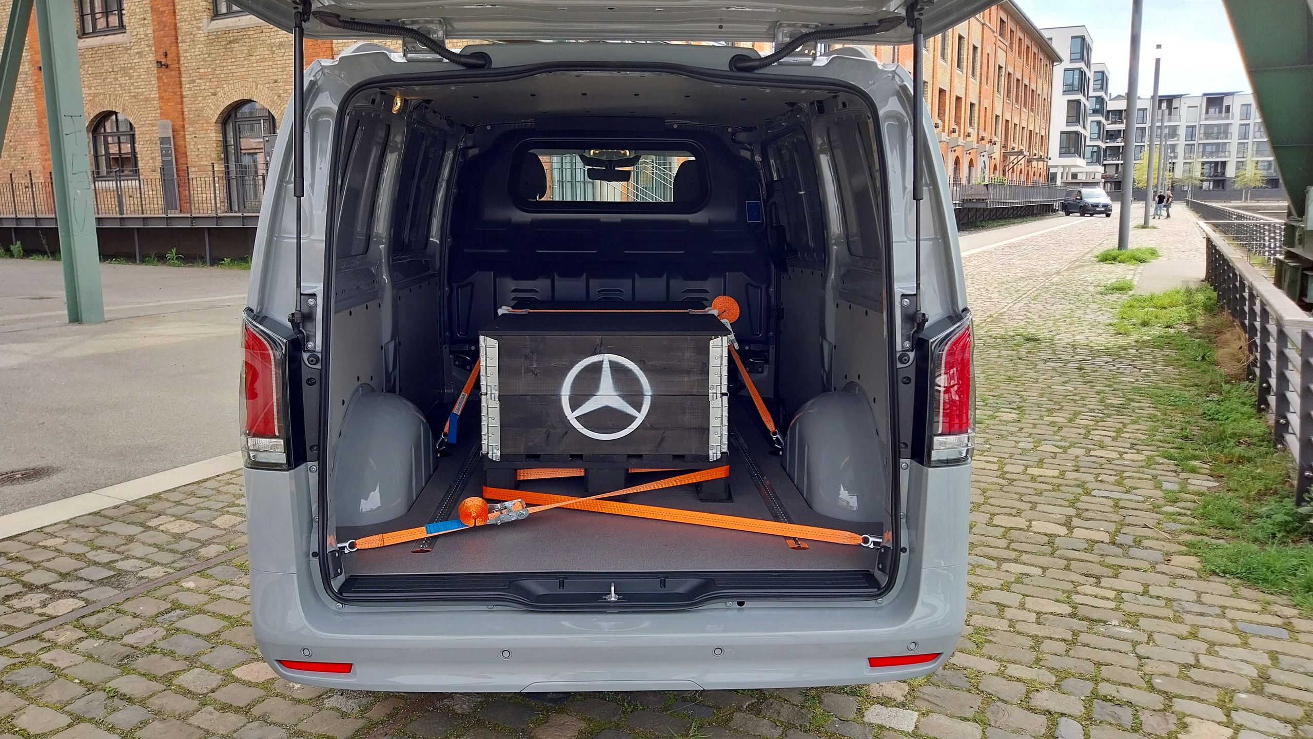 Mercedes eVito