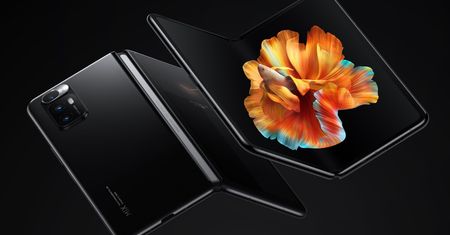 Jest i on - pierwszy składany smartfon Xiaomi
