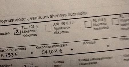 Mandat w wysokości 54 024 euro za drobne przewinienie!