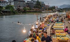 Pięciu turystów nie żyje. Zatruli się metanolem w Laosie