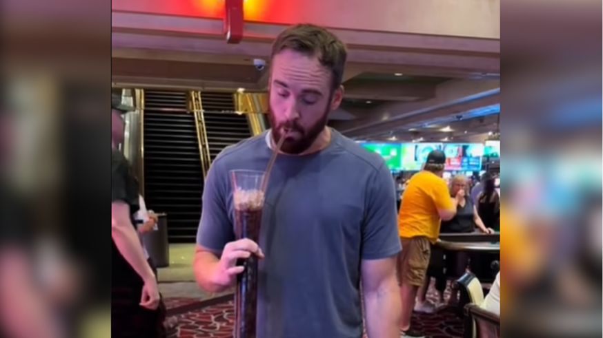 Nie może żyć bez napojów gazowanych. Skutki już są widoczne