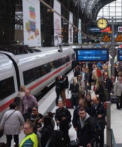 Polak zaatakował siekierą w niemieckim pociągu. Ranił nastolatkę
