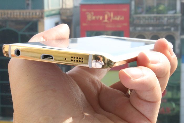 Możesz już kupić Galaxy S6 i S6 edge w obudowach z 24-karatowego złota 4