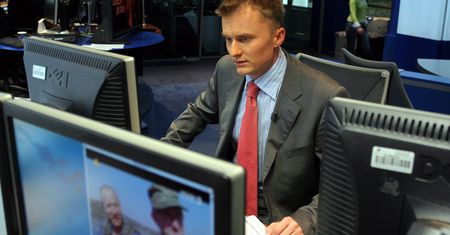 Piotr Jacoń z TVN24 ma transpłciową córkę. "Nagle syn mówi, że jest dziewczyną"