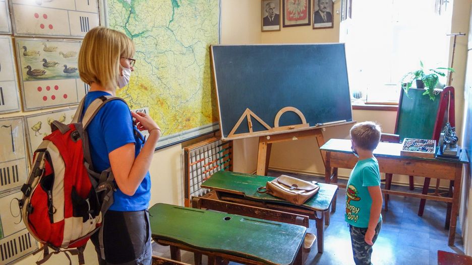 Warszawa. Koronawirus w szkole i kolejnym przedszkolu