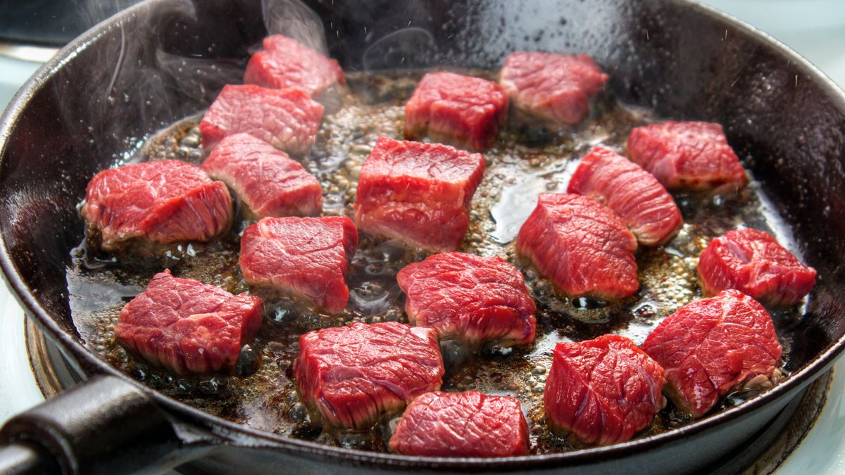 "Strzelający" olej może być niebezpieczny.