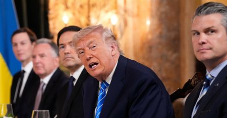 Trump kazał nakarmić dziennikarzy. To podano w Mar-a-Lago