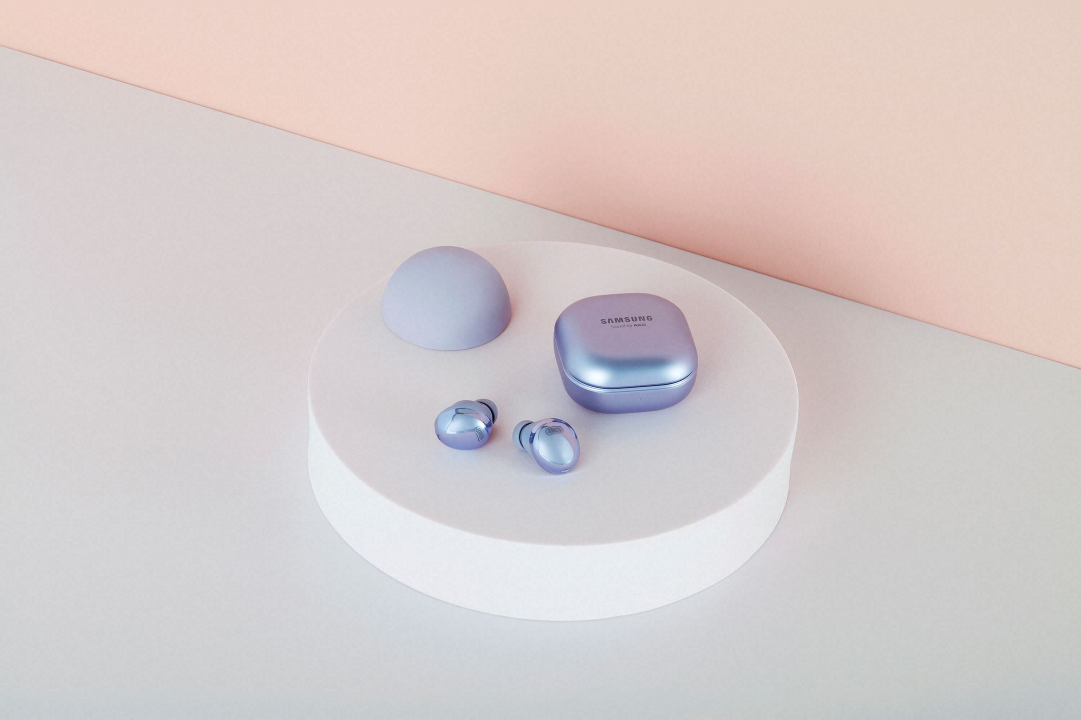 Samsung Galaxy Buds Pro. Wyglądają jak biżuteria, a to jedne z "najbardziej inteligentnych" bezprzewodowych słuchawek 2