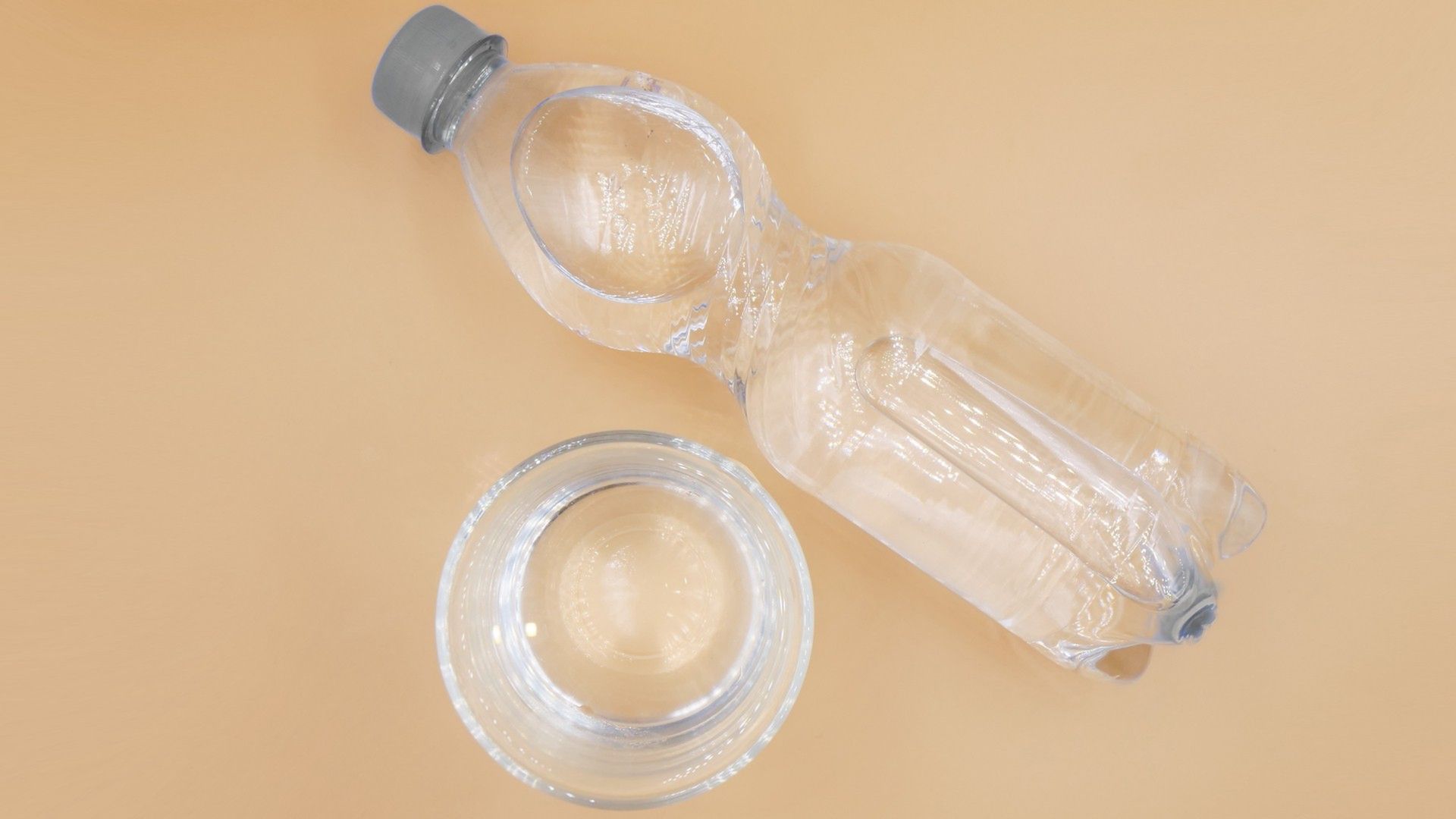 Mikroplastik jest obecny w większośc produktów.