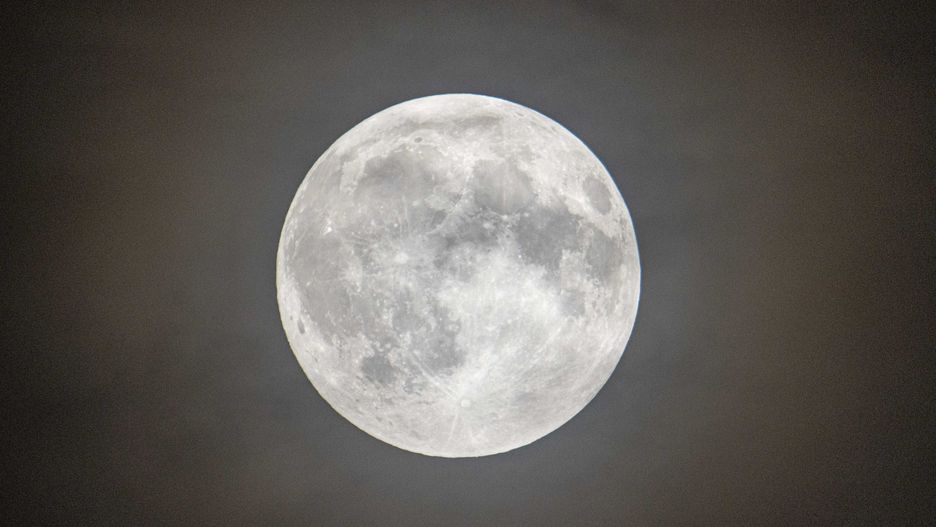 Pełnia Jesiotrów. W sierpniu będziemy podziwiać dwie pełnie Księżyca