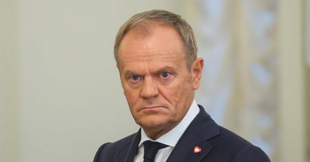 Dlaczego Tusk chce wygranej PiS [OPINIA]