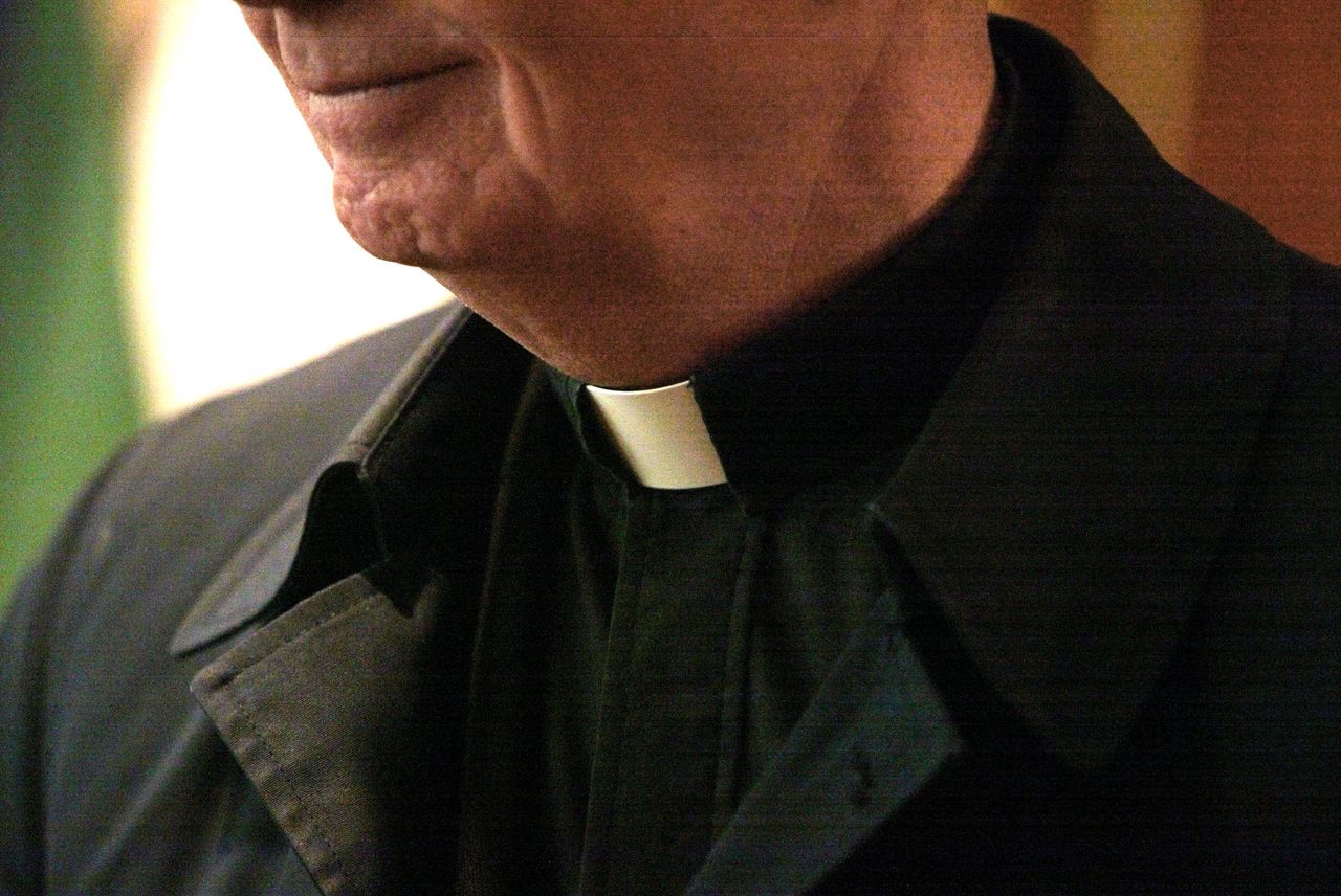 Polski ksiądz oskarżony o nadużycia seksualne. Zgłosiło się 14 osób