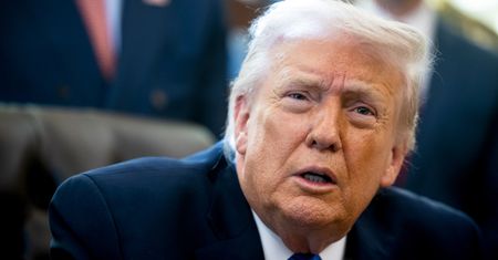 Trump w kontakcie z władzami Iranu. Twierdzi, że chcą "zawrzeć układ"