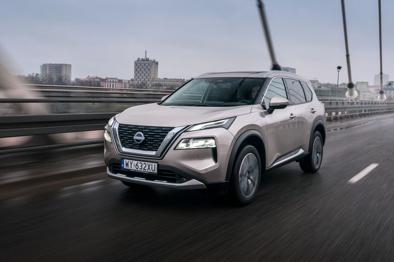 Test: Nissan X-Trail z bazowym silnikiem. Ma tę samą przypadłość co hybryda