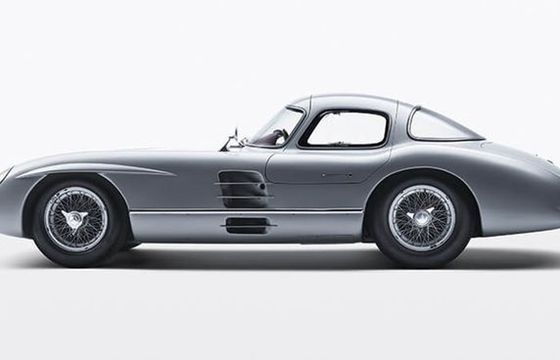 Mercedes z 1955 roku sprzedany za rekordową sumę 135 mln euro