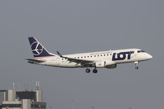 Kryzys na lotniskach w Europie. LOT odwołuje część rejsów do Amsterdamu
