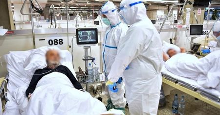 Zmarła na COVID-19 w szpitalu. Nie pożegnała się z rodziną, bo jej telefon zginął