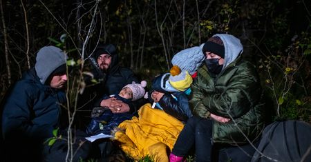 Dramat uchodźców na granicy. Te zdjęcia łamią serce. Tak wygląda strefa stanu wyjątkowego
