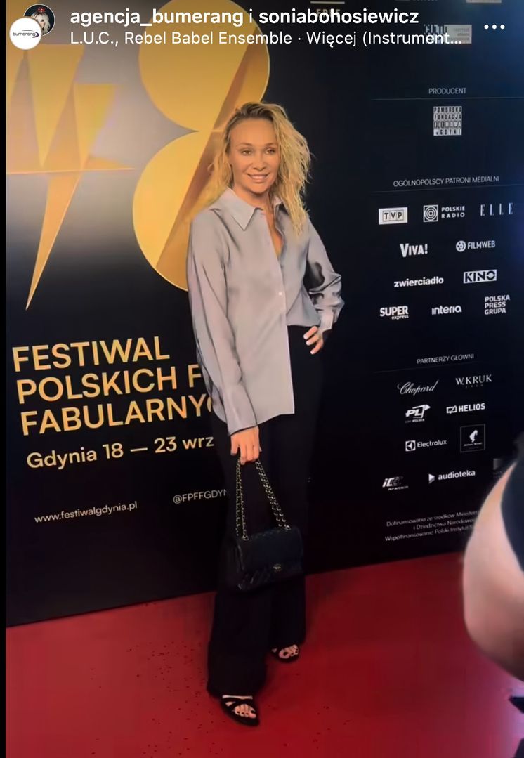 Sonia Bohosiewicz włożyła koszulę na czerwony dywan 