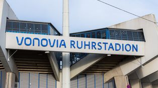 Koniec z podskakiwaniem na stadionie. Zaskakujący zakaz w Niemczech