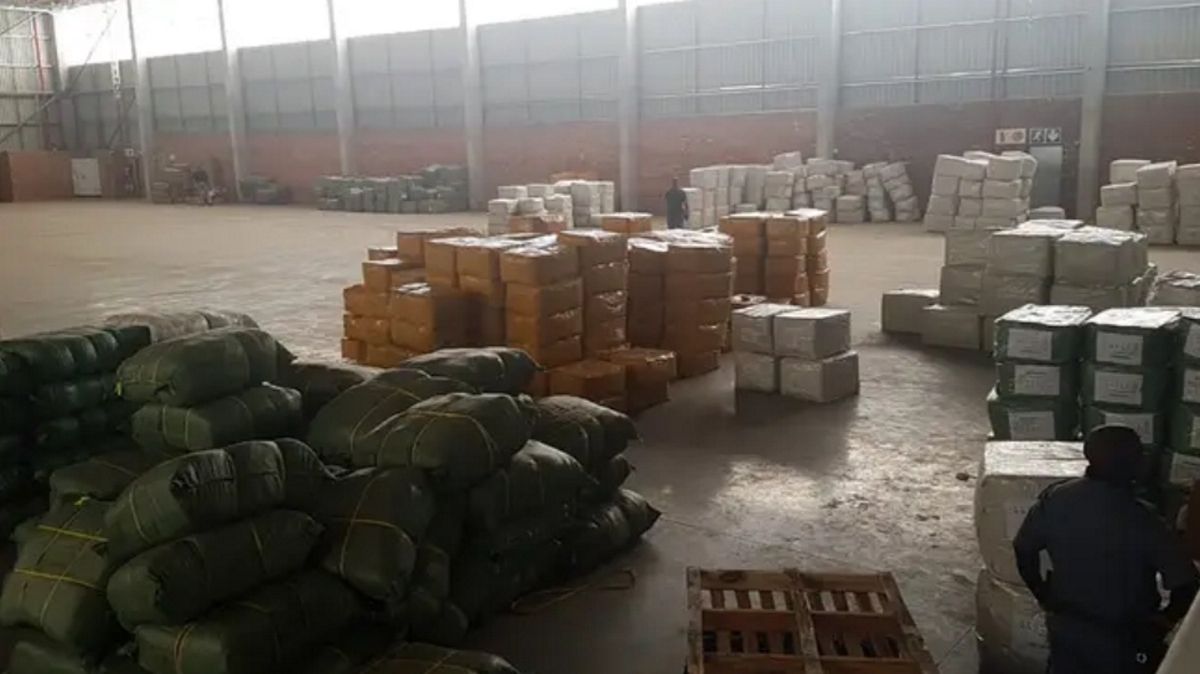 Magazyn z nielegalnymi szczepionkami