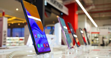 Wybierz telefon Xiaomi. Drugi dostaniesz za darmo